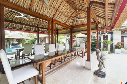 3 bedrooms Villa in Kerobokan, Badung, Bali (11573) 15