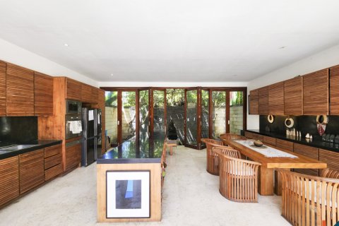 3 bedrooms Villa in Kerobokan, Badung, Bali (11573) 17
