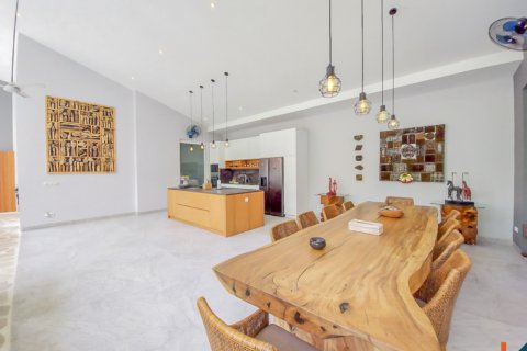 4 bedrooms Villa in Badung, Bali (11646) 22