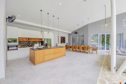 4 bedrooms Villa in Badung, Bali (11646) 2
