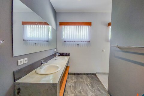 4 bedrooms Villa in Badung, Bali (11646) 16