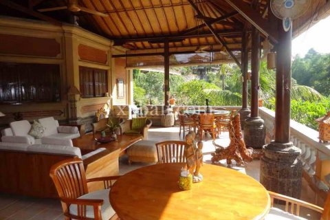 32 bedrooms Villa in Gianyar, Bali (941) 8