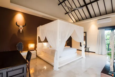 4 bedrooms Villa in Tibubeneng, Badung, Bali (11248) 13