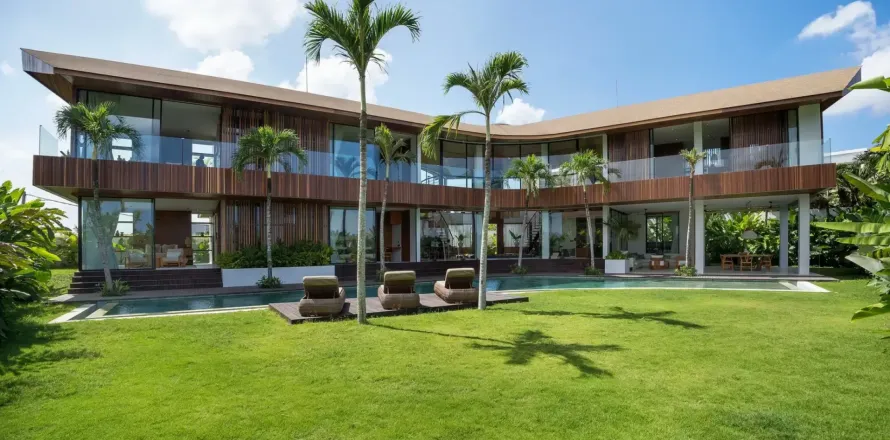 5 bedrooms Villa in Tumbak Bayuh, Mengwi, Badung, Bali (11246)
