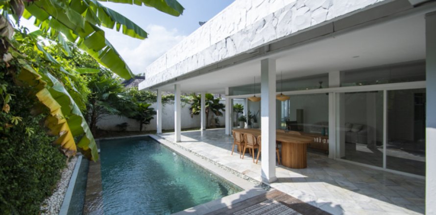 4 bedrooms Villa in Seminyak, Badung, Bali (11899)