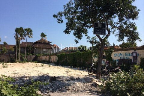 815m2 Land in Seminyak, Badung, Bali (1008) 2