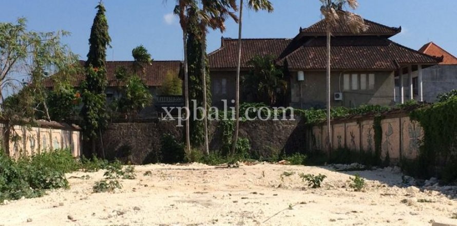 815m2 Land in Seminyak, Badung, Bali (1008)