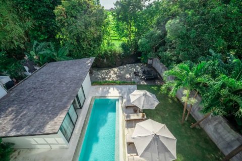 Vila 9 kamar tidur di Canggu, Badung, Bali (9178)