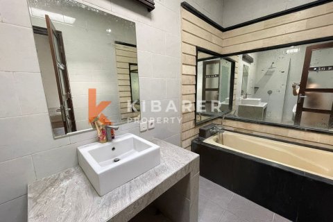 Vila 2 kamar tidur di Kerobokan, Badung, Bali (13709) 5
