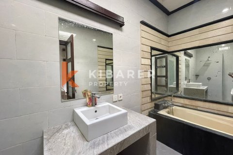 Vila 2 kamar tidur di Kerobokan, Badung, Bali (13709) 16