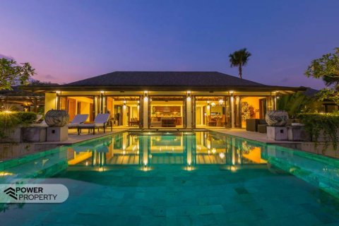 Vila 6 kamar tidur di Jimbaran, Badung, Bali (10613)