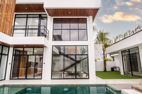 Вилла с 2 спальнями в Baliwood Residence, Менгви, Бадунг, Бали (4720)