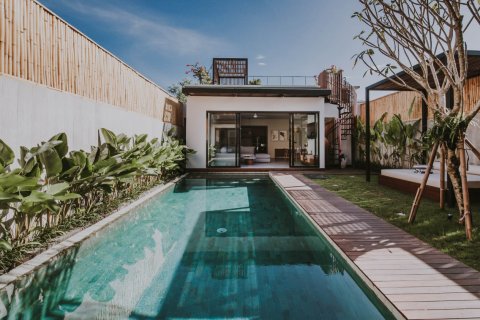 Vila 4 kamar tidur di Red Sunset, Kuta Utara, Badung, Bali (4725)