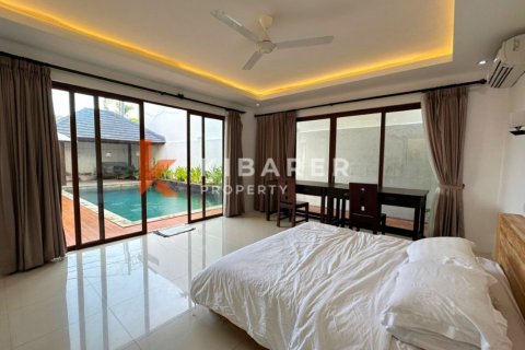 Vila 4 kamar tidur di Tibubeneng, Badung, Bali (13833) 7