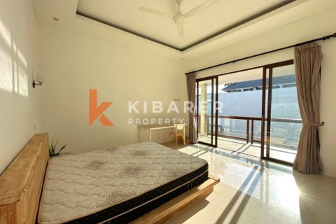 Vila 4 kamar tidur di Tibubeneng, Badung, Bali (13833) 20