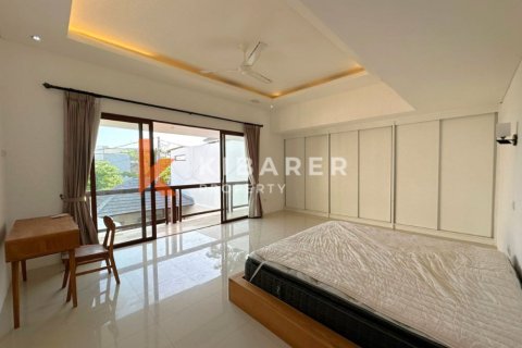 Vila 4 kamar tidur di Tibubeneng, Badung, Bali (13833) 14