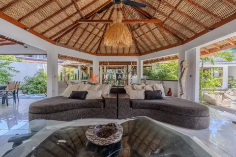 4 bedrooms Villa in Badung, Bali (12676) 4