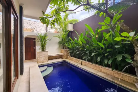 Vila 3 kamar tidur di Seminyak, Badung, Bali (11198)