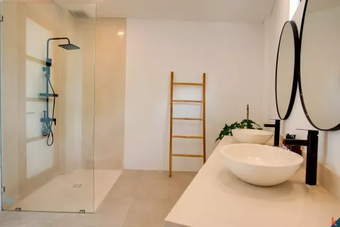 5 bedrooms Villa in Denpasar, Bali (11196) 25