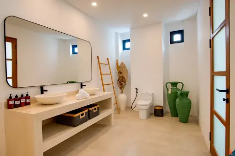 5 bedrooms Villa in Denpasar, Bali (11196) 24