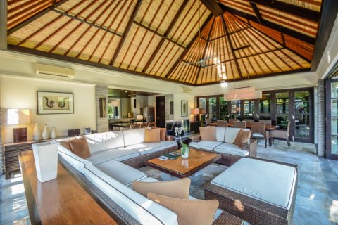 3 bedrooms Villa in Seminyak, Badung, Bali (11601) 2