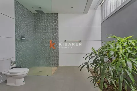 3 bedrooms Villa in Badung, Bali (13353) 24