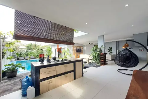 7 bedrooms Villa in Tibubeneng, Badung, Bali (13352) 10
