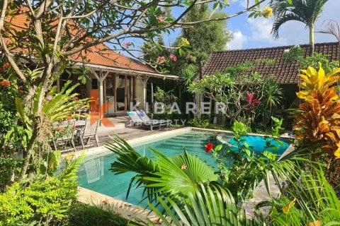 Vila 5 kamar tidur di Kerobokan, Badung, Bali (13205)