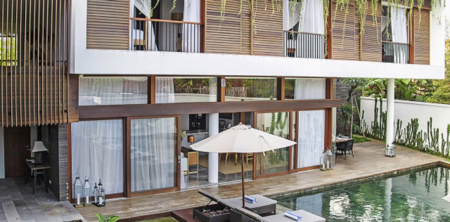 Vila 5 kamar tidur di Canggu, Badung, Bali (1325)