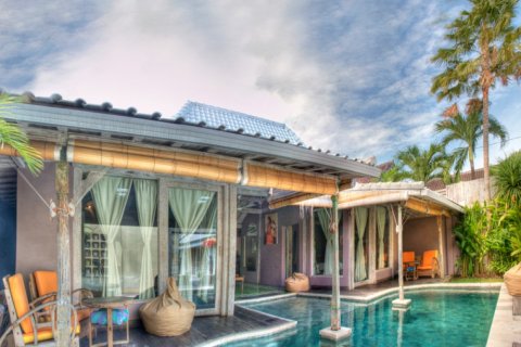 Vila 2 kamar tidur di Seminyak, Badung, Bali (11990)