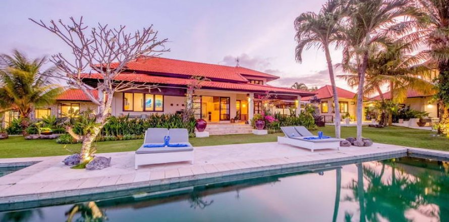 5 bedrooms Villa in South Kuta, Badung, Bali (5887)