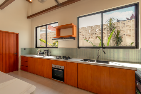 300m2 Villa in Kerobokan, Badung, Bali (10504) 11