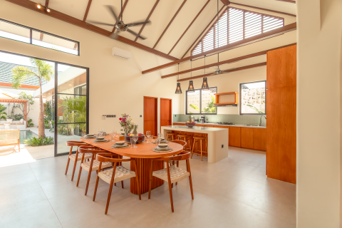 300m2 Villa in Kerobokan, Badung, Bali (10504) 10