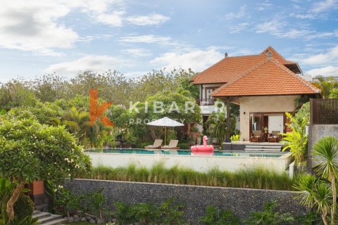 Vila 3 kamar tidur di Canggu, Badung, Bali (13286)