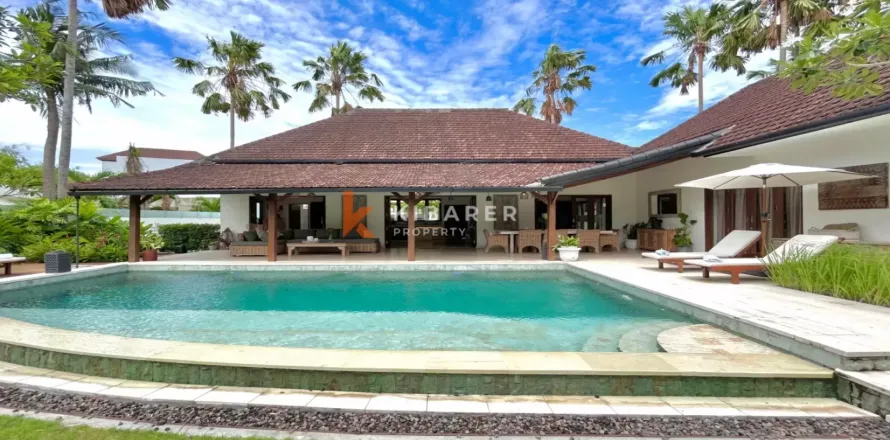 3 bedrooms Villa in Tibubeneng, Badung, Bali (12753)