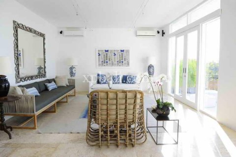 4 bedrooms Villa in South Kuta, Badung, Bali (5855) 11