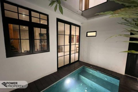 Vila 3 kamar tidur di Seminyak, Badung, Bali (10138)