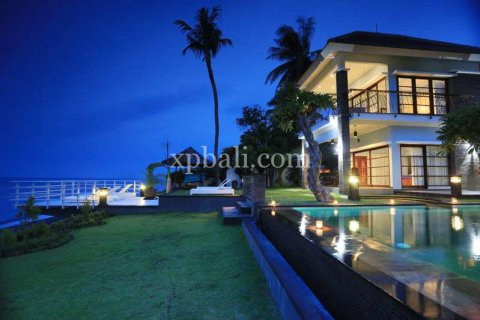 Vila 7 kamar tidur di Lovina, Anturan, Buleleng, Bali (5965)
