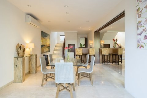 5 bedrooms Villa in South Kuta, Badung, Bali (1261) 7