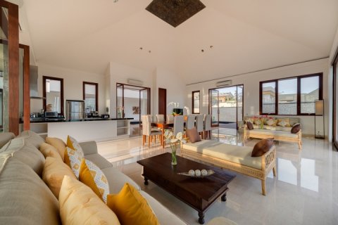 6 bedrooms Villa in South Kuta, Badung, Bali (1259) 2