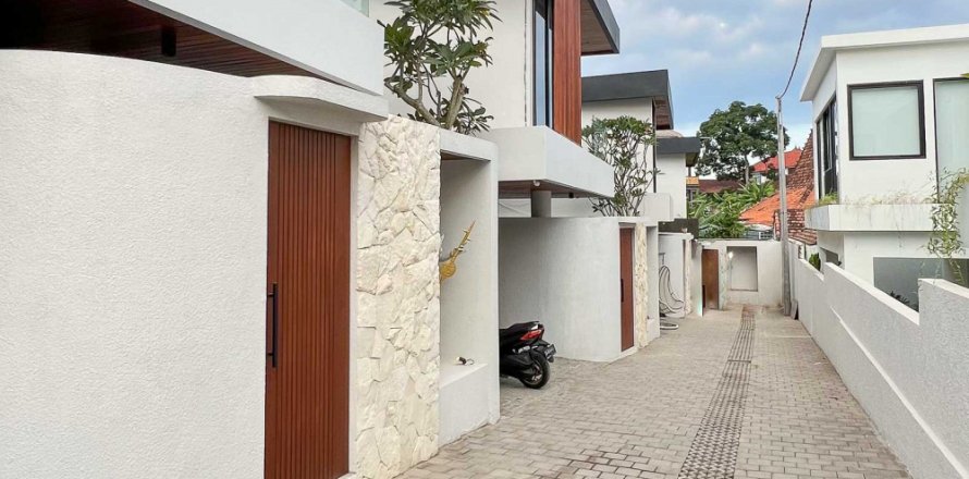 2 bedrooms Villa in Badung, Bali (11792)