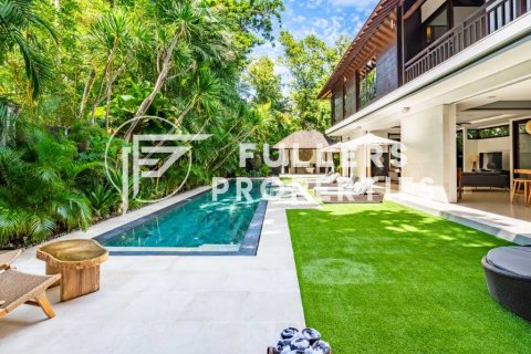 800m2 Villa in Seminyak, Badung, Bali (14092) 9