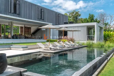 Vila 4 kamar tidur di Badung, Bali (12340)