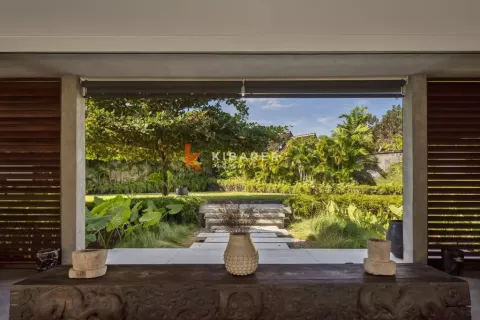 4 bedrooms Villa in Badung, Bali (12340) 8