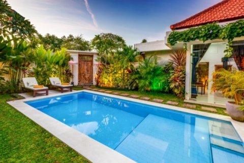 Vila 3 kamar tidur di Seminyak, Badung, Bali (1745)
