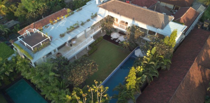 4 bedrooms Villa in Jimbaran, Badung, Bali (1537)