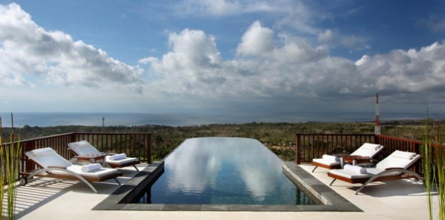 4 bedrooms Villa in South Kuta, Badung, Bali (1531)