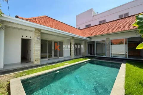 Vila 3 kamar tidur di Tibubeneng, Badung, Bali (12762)