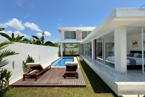 Vila 4 kamar tidur di Kerobokan, Badung, Bali (11705)
