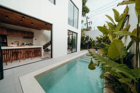 Vila 3 kamar tidur di Kerobokan, Badung, Bali (14552)